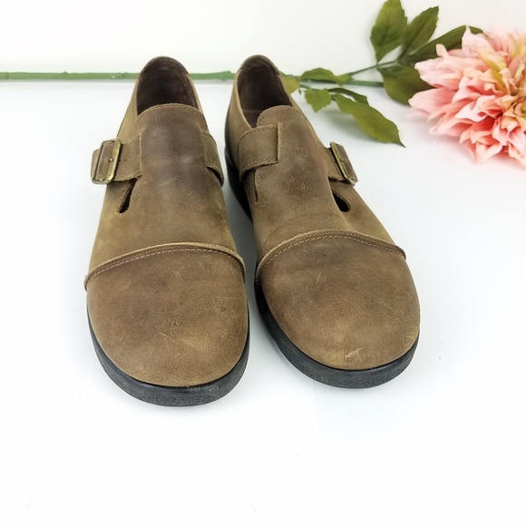 Azaleia Brown round toe Mary Jane style - Picture 6 of 7